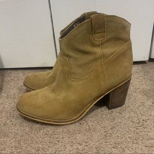 Matisse heeled tan western booties